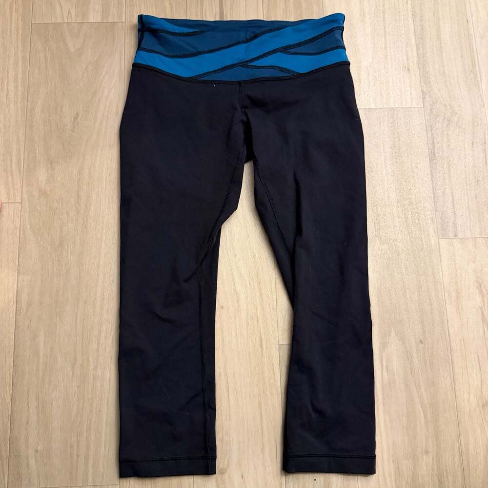 Lululemon Wunder Under Crop III Leggings, Size 6, Black and Teal